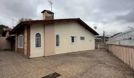 Casa Térrea para Locação em Atibaia – Comercial ou Residencial!