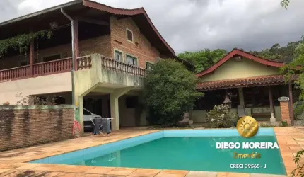 Chácara em condomínio á venda com 2.400 m²