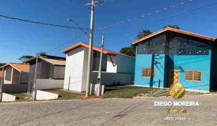Casas à venda em condomínio com 2 dormitórios