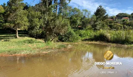 Lote à venda com lago em Terra Preta