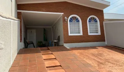 Casa para Venda em Ribeirão Preto, Jardim São Luiz, 3 dormitórios, 1 suíte, 2 banheiros, 3 vagas