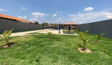 Casa para Venda em Jardinópolis, Jardinopolis, 3 dormitórios, 1 suíte, 2 banheiros, 10 vagas