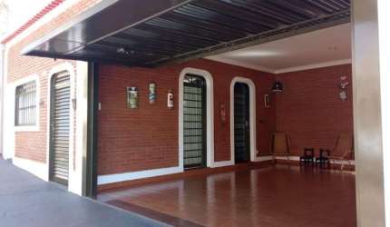 Casa para Venda em Ribeirão Preto, Jardim Castelo Branco, 4 dormitórios, 2 suítes, 3 banheiros, 2 vagas