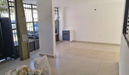 Casa para Venda em Ribeirão Preto, Campos Elíseos, 2 dormitórios, 1 banheiro, 2 vagas