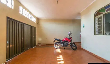 Casa para Venda em Ribeirão Preto, Vila Tibério, 2 dormitórios, 2 banheiros, 2 vagas