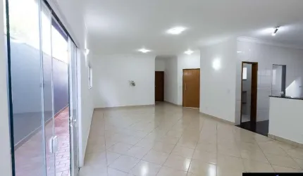 Casa para Venda em Ribeirão Preto, Parque Residencial Cândido Portinari, 3 dormitórios, 1 suíte, 4 banheiros, 4 vagas