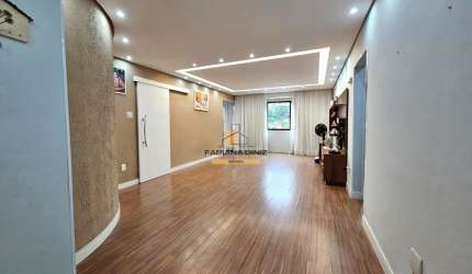 Apartamento espaçoso e aconchegante.