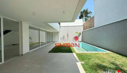 Casa em condomínio  - 4 Suítes -  4 Vagas