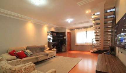 Sobrado em Jardim Las Vegas, 250m², 3 Dormitórios.