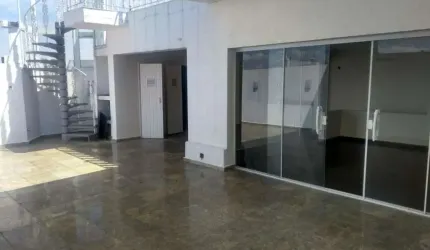 Cobertura no Condomínio Bem Viver na Pompéia com 300m² 2 suítes 3 banheiros 4 vagas.