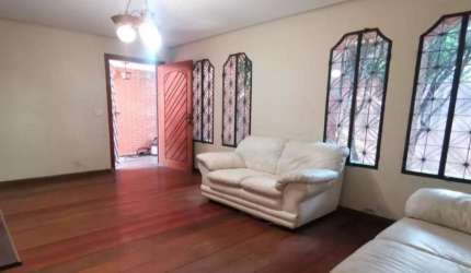 Sobrado á venda na Vila Sônia com 240m² 2 dormitórios 2 banheiros 2 vagas