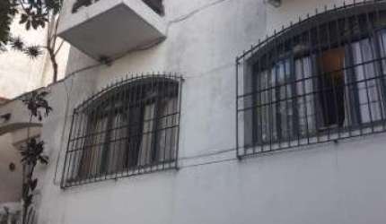 Sobrado à venda 230m² com 5 dormitórios, 3 suítes 5 vagas no Parque Fernanda.