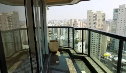 Cobertura triplex 600m² de 4 Quartos com 8 vagas em Moema
