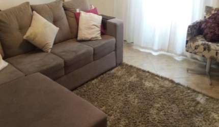 Casa à venda em Cotia, 3 dormitórios, churrasqueira e quintal