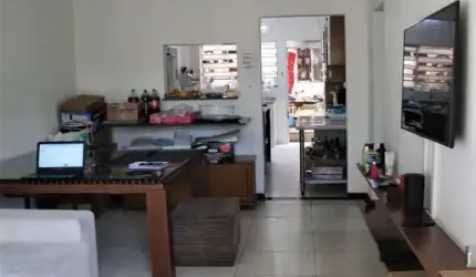 Imperdível: Casa à venda na Vila Friburgo, São Paulo - SP! 2 quartos, 1 suíte, 2 banheiros, 4 vagas, 80m². Confira!