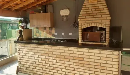 Sobrado em Bairros dos Casa, 184m², 2 dormitórios.