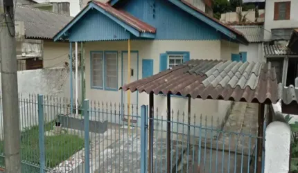 Casa à venda em São Paulo - Socorro