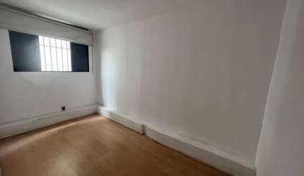 Apartamento a venda 35m² sendo 01, banheiro e 01 vaga Liberdade