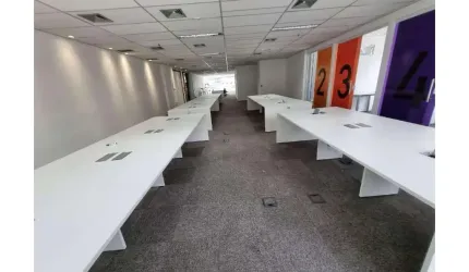 Conjunto de 292m² Estação Butantã | 12 Vagas | Semi Mobiliado | Ar VRF