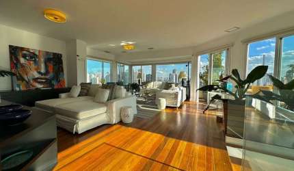 Cobertura de luxo à venda 420M² sendo 4 dormitórios, 4 suítes 6 banheiros e 6 vagas Brooklin