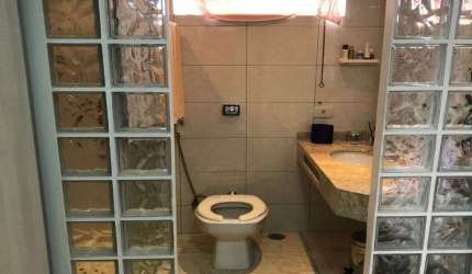 SOBRADO RESIDENCIAL, 131 M², 2 VAGAS PARA AUTOS, QUINTAL, OTIMO LOCAL..