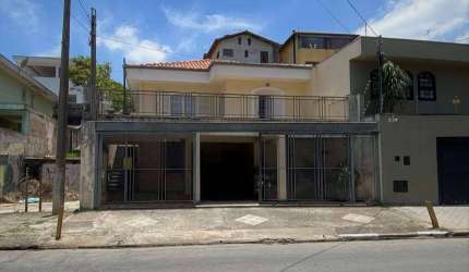 Casa comercial à venda em Cotia, SP