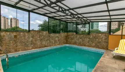 Sobrado com 6 Quartos e 9 banheiros 6 vagas à Venda, 622 m²