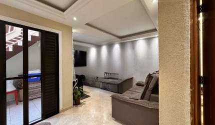 Lindo Sobrado na Vila Camilopólis 199m² 3 dormitórios