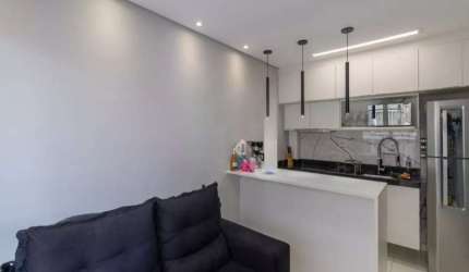 Apartamento com 40 metros, 02 dormitórios