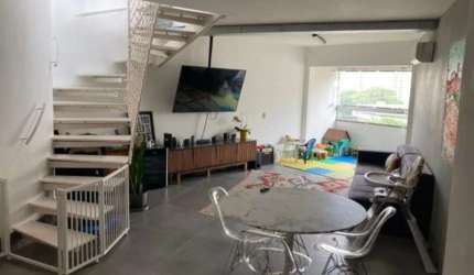 Cobertura à venda no Edifício Passo da Pátria na Bela Aliança com 240m² 3 dormitórios 4 banheiros 2 vagas