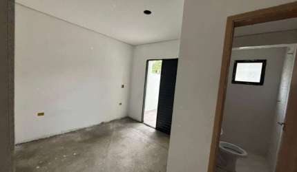 apartamento Cobertura com 110m² com 2 dormitório sendo 1 com suite e varanda.