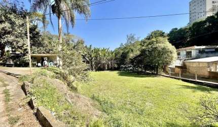 Casa Espaçosa no Jardim Colibri, Cotia