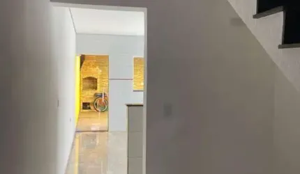 Sobrado á venda 140m² com 3 dormitórios sendo 1 suíte, 2 vagas de garagem em Vila Camilópolis