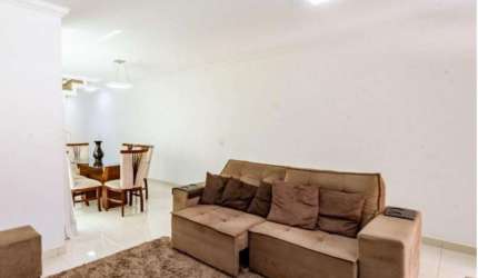 Casa à venda na Mooca com 208m² 4 dormitórios 2 suítes 5 banheiros 4 vagas