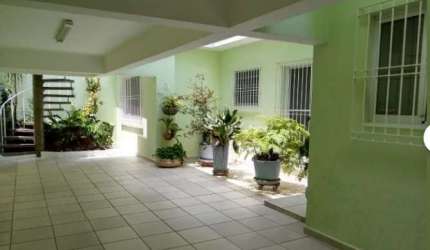 Imperdível: Sobrado à venda em São Paulo-SP, bairro Limão. 2 quartos, 3 banheiros, 3 vagas de garagem. 200m². Confira!