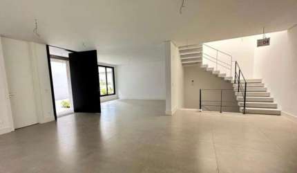 Hípica Max Garden Alameda Calicut na Granja Julieta. Casa de condomínio à venda. 838 m², jardim privativo com piscina, 4 suítes e 6 vagas.