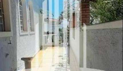 Aluguel de Casa de Luxo no Planalto Paulista, 3 Quartos, 1 Suíte, 2 Salas, 2 Banheiros, 1 Vaga de Garagem, 140 m² de Área em SP