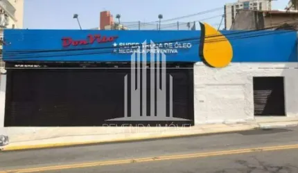 Galpão Comercial de 638m² com 12 vagas na Saúde.