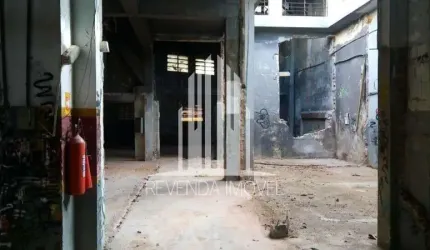 Galpão Comercial para Locação em São Paulo-SP, bairro Cambuci, 1.200m² de Área Disponível!