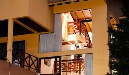 SOBRADO AMPLO COM 4 DORMITÓRIOS, 4 SUITES COM VARANDA VISTA PANORÂMICA , PISCINA AREA GOURMET .