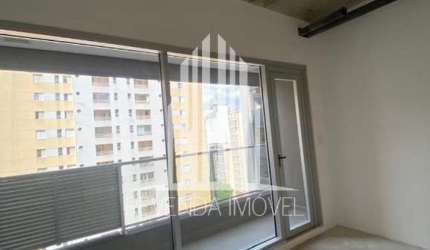 Conjunto comercial à venda em São Paulo, Cerqueira César: 1 sala, 1 banheiro, 1 vaga de garagem, 33 m² de área. Aproveite!