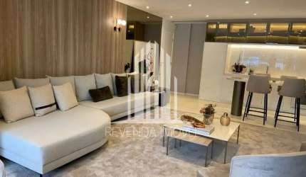 Apartamento à venda no Condomínio Írio Golf Garden em São Paulo-SP, Vila Sofia - 3 quartos, 4 banheiros, 2 vagas, 123m² de área.