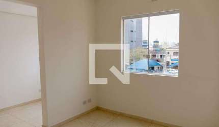 Casa à Venda - Centro, 4 Quartos,  190 m2