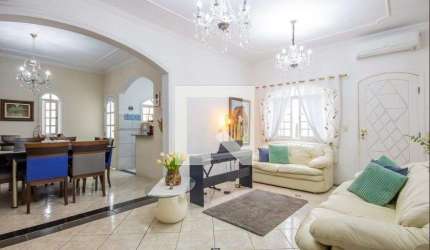 Casa à Venda - Santo Antônio, 3 Quartos,  262 m2