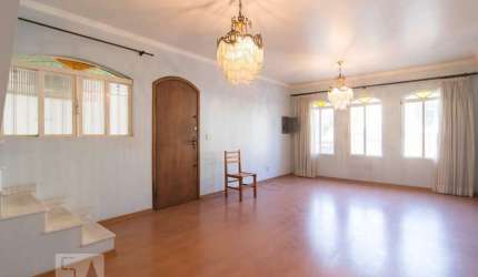 Casa à Venda - Água Fria, 3 Quartos,  300 m2