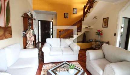 Casa à Venda - Bussocaba, 4 Quartos,  226 m2