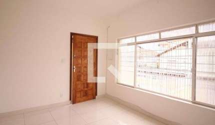 Casa à Venda - Água Fria, 2 Quartos,  250 m2