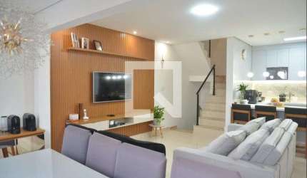 Casa à Venda - Parque Bandeirante, 2 Quartos,  180 m2