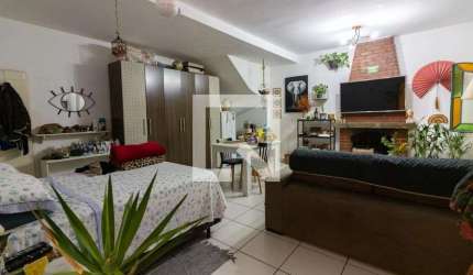 Casa à Venda - Chácara Santo Antonio, 6 Quartos,  200 m2