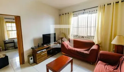 Casa à Venda - Jardim Nadir, 3 Quartos,  250 m2